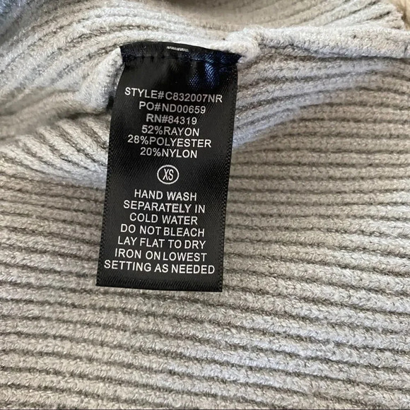 NWT Devotion by Cyrus Ribbed Turtleneck Sweater - Picture 12 of 12